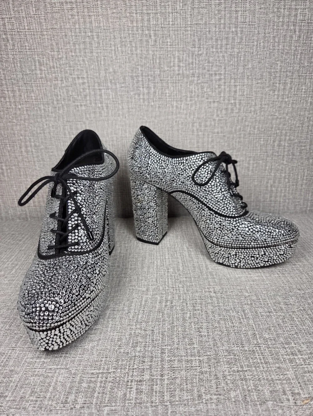 RARE Gianni Bini 20th Anniversary Keevie Women's 10 Rhinestone Platform Heels